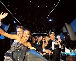 Prom Night Limo Service Toronto: Parents’ Complete Safety & Booking Checklist&nbsp;2025