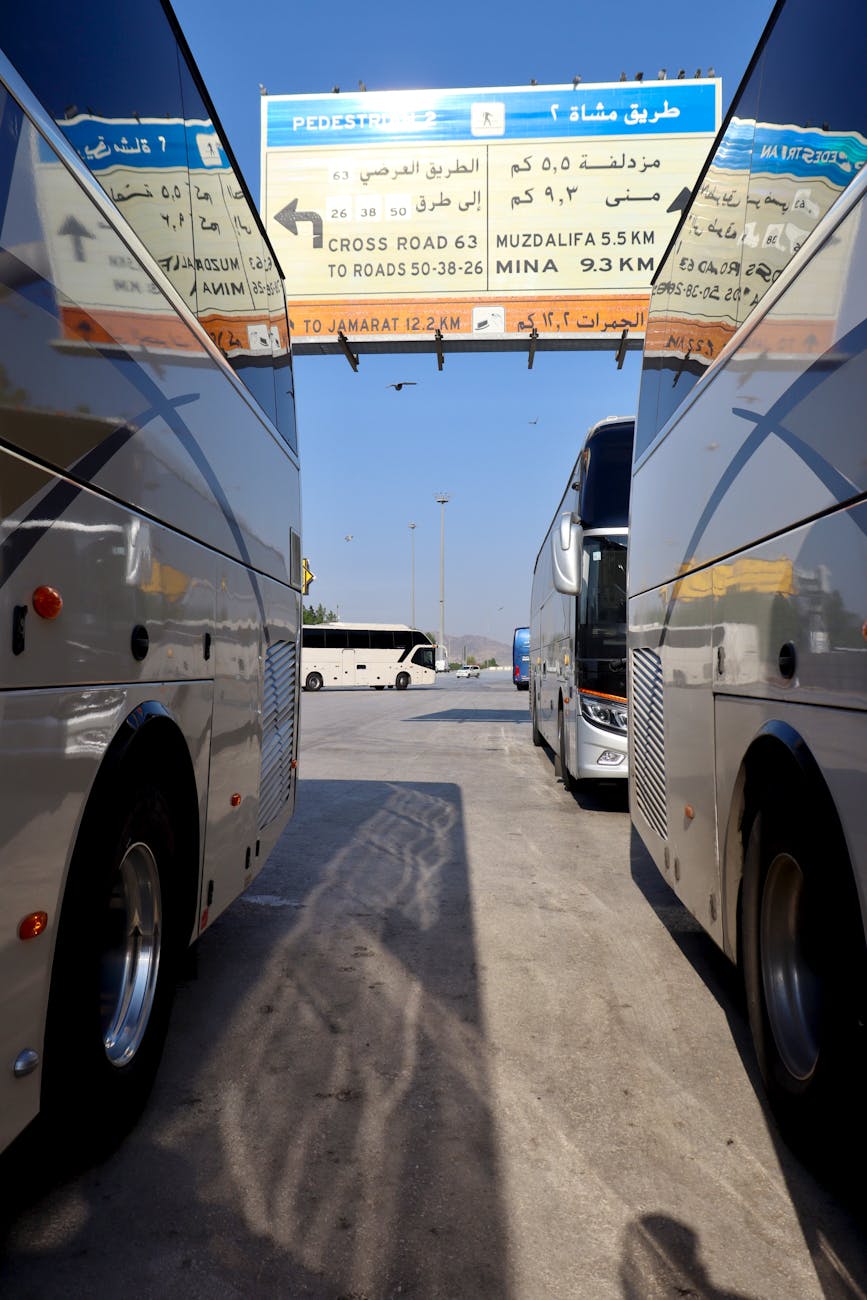 How Much Does It Cost to Rent a Party Bus in Toronto? (2025 – 26 Price Guide)